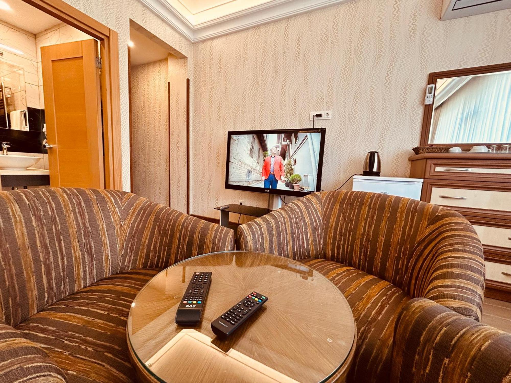 Lily Rooms Istanbul Bagian luar foto