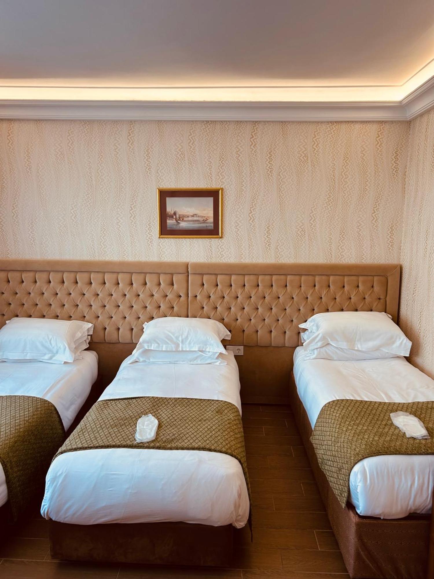Lily Rooms Istanbul Bagian luar foto