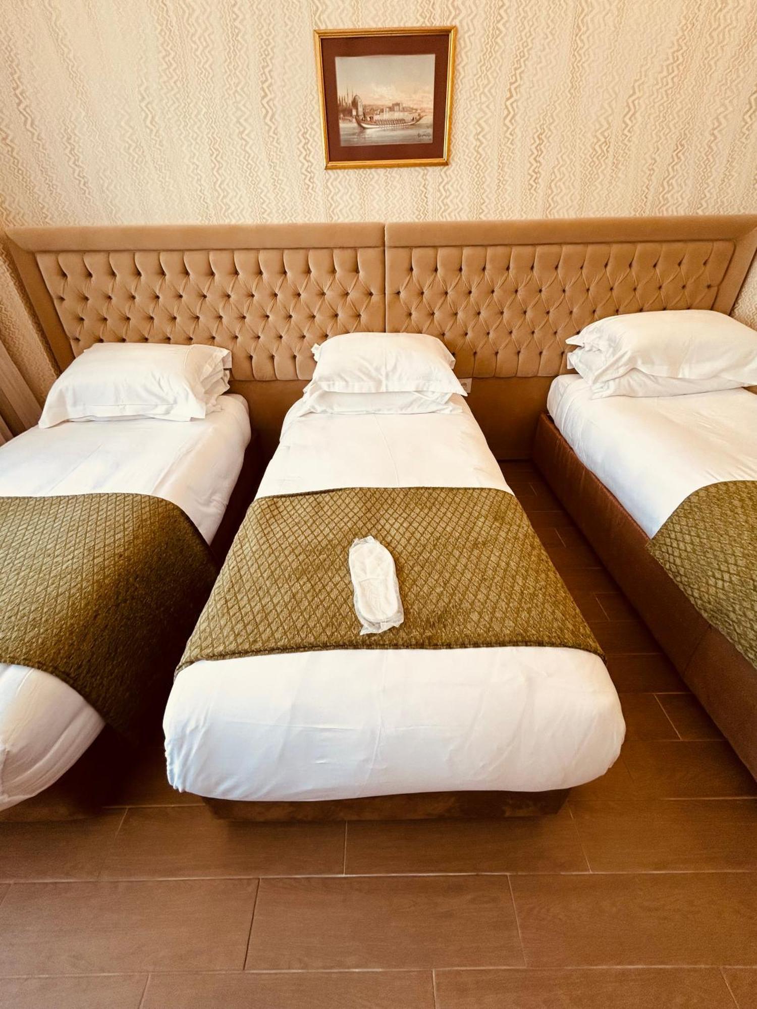 Lily Rooms Istanbul Bagian luar foto