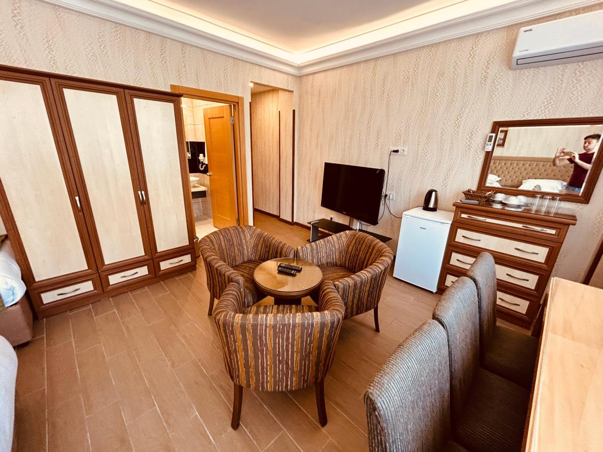 Lily Rooms Istanbul Bagian luar foto