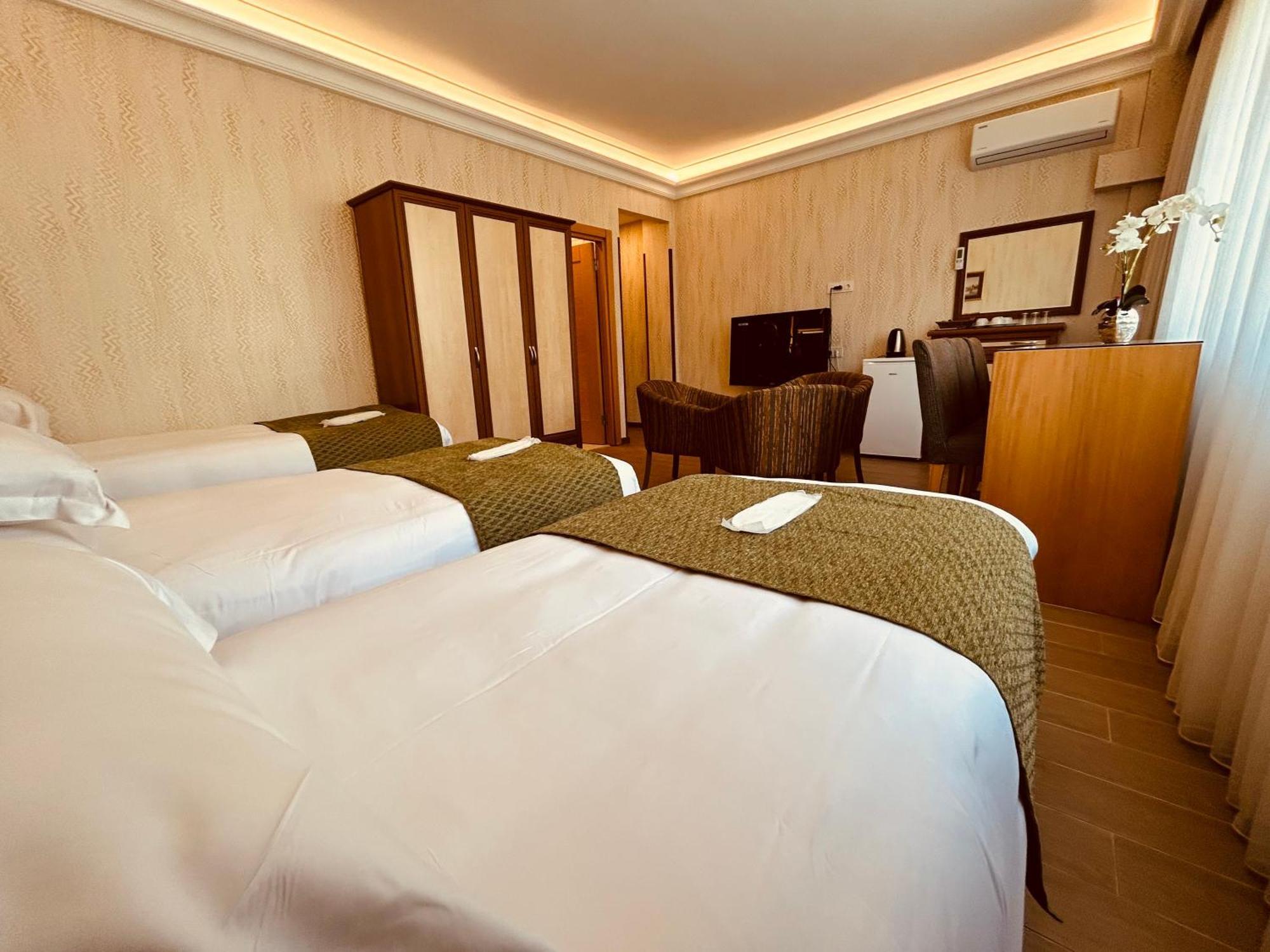 Lily Rooms Istanbul Bagian luar foto