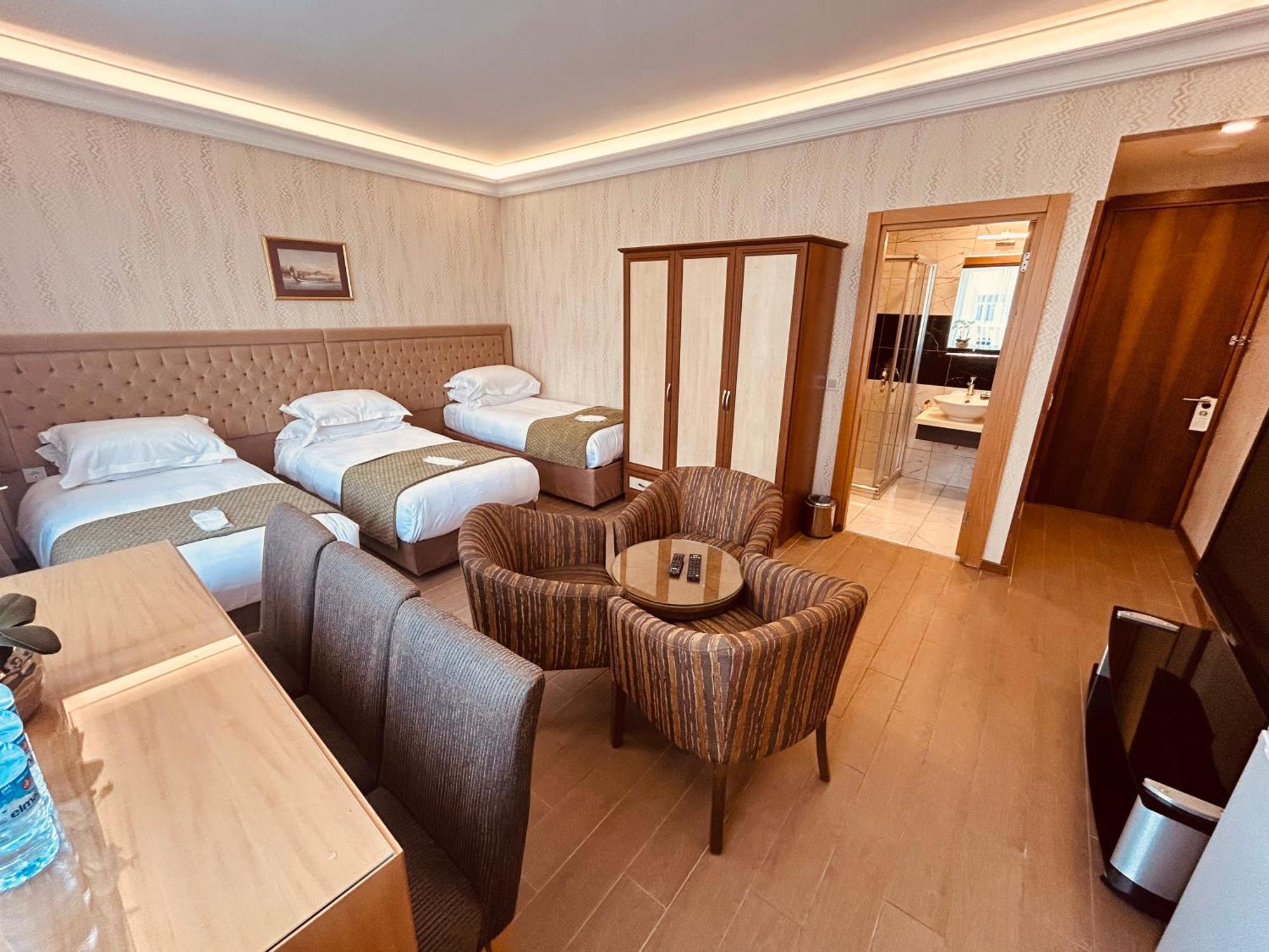 Lily Rooms Istanbul Bagian luar foto